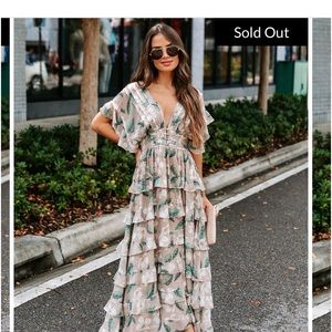 NWT Beautiful Vici tiered maxi dress